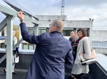 Lithuanian MPs visiting KTU solar plant