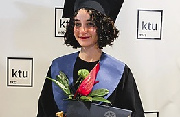 Fresh out of KTU. A chemical engineer from Syria is happy with her competence portfolio after studies