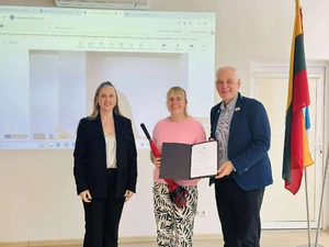 Gabrielė Bumbulytė Žukevičienė (Nature Research Centre) with Neringa Gerulaitienė and Robert Faff